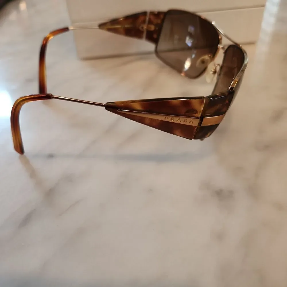 Prada tortoise with gold sunglasses - Picture 4 of 8
